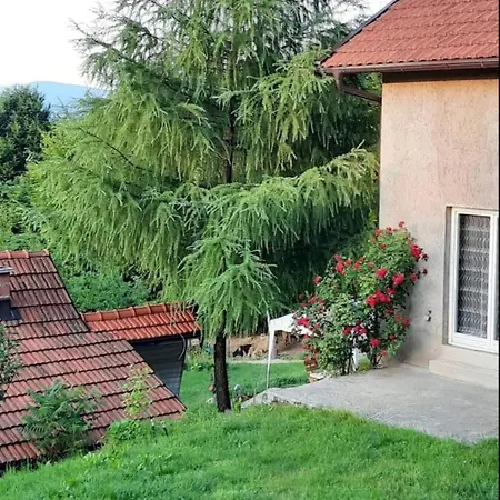 Mala Farma Nani Farmház *