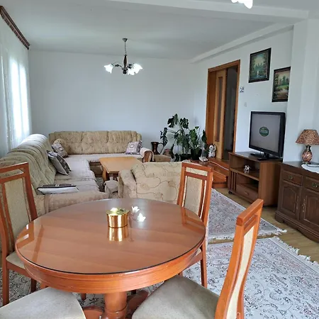 Mala Farma Nani Visoko