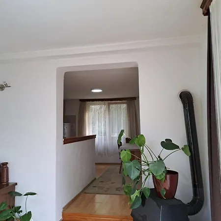Mala Farma Nani